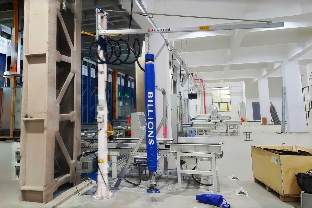 Precision control in lifting operations