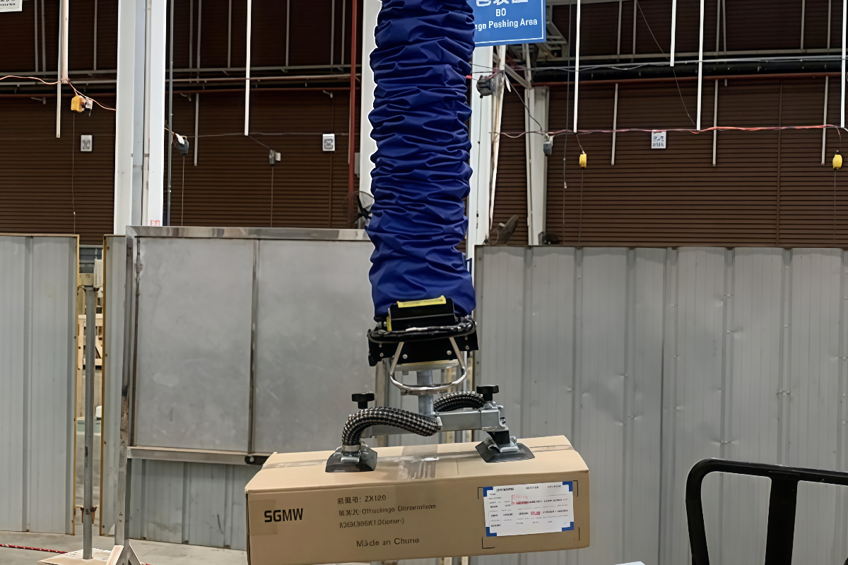 Ergonomic design of tube lifter